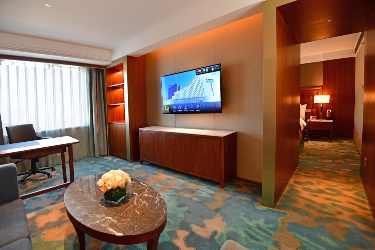 V-Continent Wuzhou Hotel Pekin Zewnętrze zdjęcie
